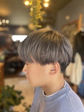 バブルス ヘアー ワークス(Bubbles hair works) ブリーチカラー　シルバー