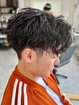 フゥ 宇都宮(FeU)&nbsp;波巻きパーマメンズパーマメンズヘアツーブロックツイストパーマ