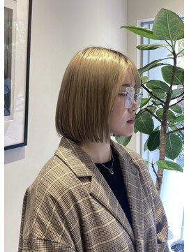 シアン 栄店(CYAN.) ぷつっと可愛いハイトーンボブ