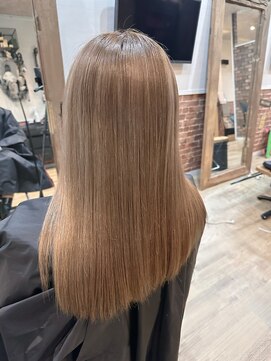 グロウ(GLOW) 色落ちしても綺麗が続くミルクティーベージュ