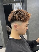 ボンドストーリーホワイト(BondStory White)&nbsp;スパイキーショート×フェードショート