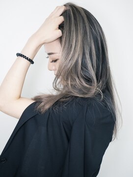 ジゼル(gisele) (小山)スジと艶