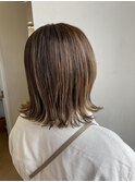 ベージュ系ボブ