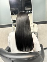 スワン アサヒカワ(SWAN ASAHIKAWA)&nbsp;【旭川初】黒染めではない擬似黒。ブリーチで抜けるオフブラック