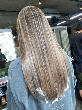 アポロ 横浜駅店(apollo) ハイライトバレイヤージュダブルカラーミルクティーベージュ