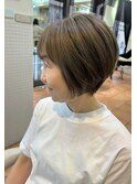 白髪美MAKE!シルエットがきれいなコンパクトショート