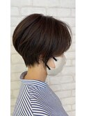 20代30代大人可愛い小顔ショートボブ前下がりショートハイライト