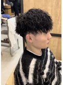 刈り上げツーブロックツイストスパイラルパーマメンズマッシュ