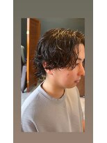 チル(chill)&nbsp;スパイラルパーマ×ウルフ