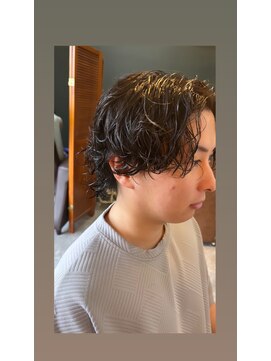 チル(chill) スパイラルパーマ×ウルフ