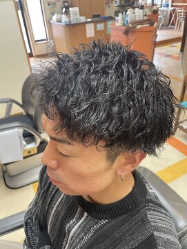 クリスタル(Cristal) 刈り上げマッシュ×ツイストスパイラルパーマ