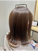 切りっぱなしミディアム/アッシュカラー