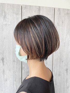 ヘアーリゾートノーブル(Hair Resort Noble) 顎ラインショートボブ