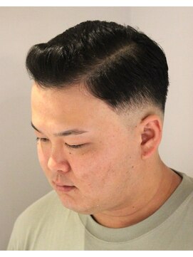 フリークバーバーショップ 河原町三条店(FREAK BARBER SHOP) 七三フェードバーバースタイル0ｍｍローフェード