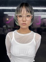 キジ(KIJI) レイヤーボブ/オン眉/ワイドバング/インナーカラー/ハイトーン