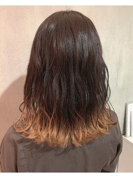 リュクス(LUXE) 外巻きロブ