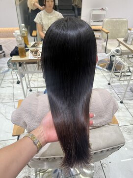 ゼスト フィーノ(ZEST fino) 【平林鼓】酸性縮毛矯正でアイロンいらずの艶髪に！