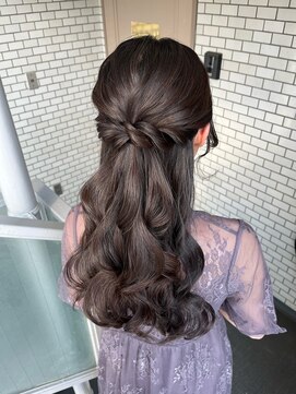 フェリーチェ(Felice) ハーフアップ ハーフツイン お呼ばれヘア 参列ヘア デートヘア