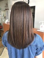 ディードア ニア(Ddoor Nia) ストレート