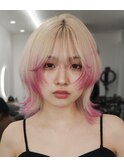 ウルフカット/ブロンド/裾カラー/ペールピンク/レイヤーカット