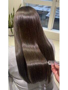 ヨキ(yoki.) オリーブブラウン×URUGAMI【髪質改善】