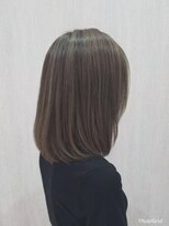 アルーシェ 心斎橋(Alushe)&nbsp;ミディアムボブ×3Dカラー×アッシュグレー 【Alushe心斎橋】