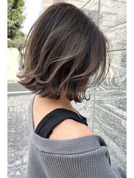 トルネード(TORNADO) 切りっぱなしレイヤーボブハイライト　n4.5