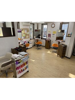 ふらっと気軽に立ち寄れるアットホームなサロン♪美容室が苦手な方や初めての方もリラックスして頂けます◎