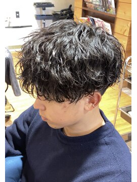 ヴェロ 福井(VeRO) ワックスで作る柔らかい質感の波巻きパーマ