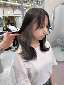 ロンド レア 天神大名店(Lond Le’a) ダブルカラーホワイトグレーインナーカラーグレージュ韓国ブルベ