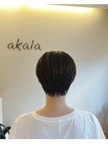 アカラ ヘアー akala hair くびれショート