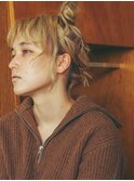 BLONDE BUNNY【VERNON】058-262-3611