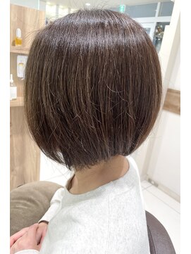 ラック 海老名店(LUCK) 【白髪を明るめに染めたい方◎】明るい白髪染め×前下がりボブ