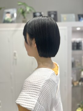 シュク 高円寺(SYUK) 黒髪ボブの/ぱつっとラインのミニボブ【SYUK 高円寺 中野】