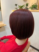 トランクゥイル(TranQuil) スカーレットぱつっとボブ×20代30代大人可愛い小顔スタイル