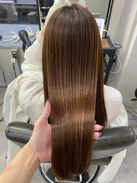 エレ 博多(ere) ツヤ髪縮毛矯正