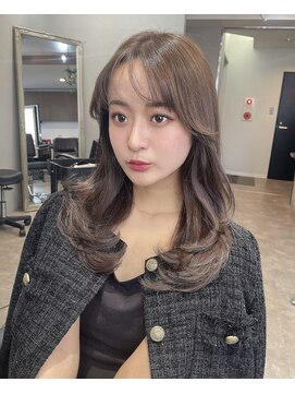 アミヘアーサプライ(AMI Hair Supply) レイヤーカット/ベージュカラー/顔まわりカット