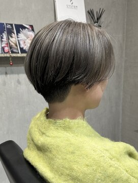 ラック 表参道(LUCK) シルバーグレー/アンブレラカラー/ハンサムショート/表参道