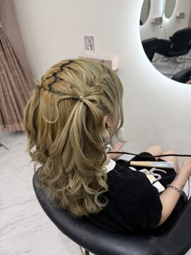 クランリリー 東梅田店(clan lily) 編み込みハーフツイン／梅田へアセット