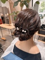 ルーブル(LOUVRE) シニヨンヘア