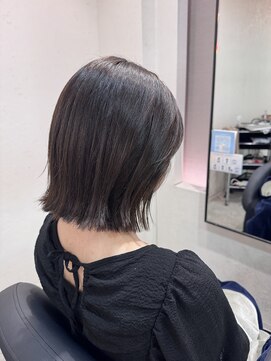 リノ(lino) ボブ×グレージュ