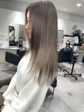 キング 心斎橋店(K!ng) 韓国オルチャンレイヤーカット透明感カラー顔まわり前髪カット