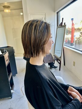 ソイクフ(SOY KUFU) 外ハネボブバレイヤージュミニボブミルクティーベージュ