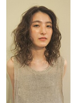 フルール(fleur) 無造作セミディウェーブ