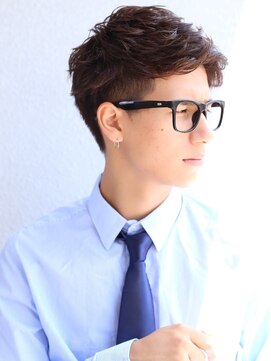 メンズ３０代好印象メガネビジネス刈り上げショート人気 髪型 L アフロート ディル Afloat D L のヘアカタログ ホットペッパービューティー