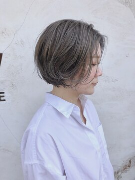 マッシュ アドベ 八戸ノ里(MASHU ADOBE) ショートボブ