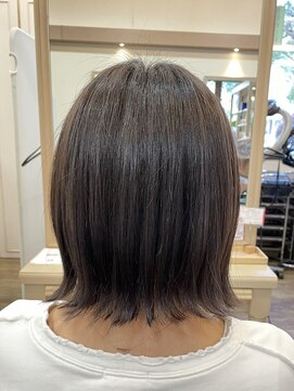 アルターリール(aL ter Rire) 切りっぱなしボブ/澤瑞絵