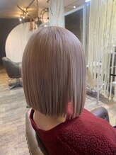 ヘアールーム(hair Room) シルキーミルクティーボブ