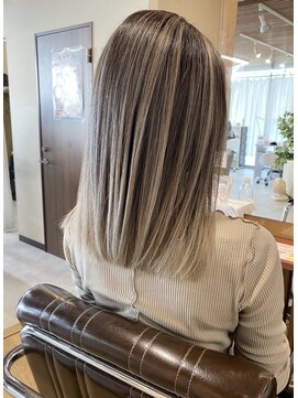 コントラストバレイヤージュ[船橋/船橋駅]