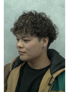 クロムトウキョウ ザ バーバー ネオン 新宿店(CHROM TOKYO the Barber ne/on) プードルパーマ